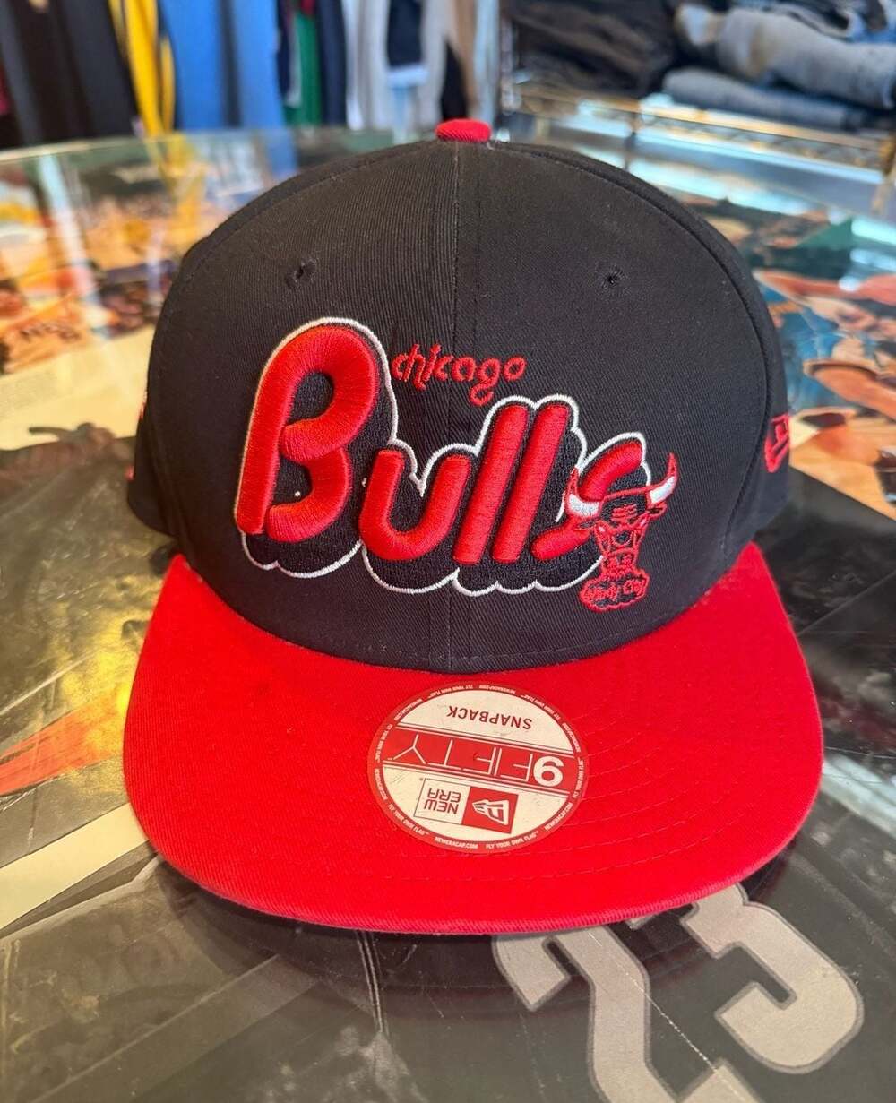New Era 9FIFTY Chicago Bulls Windy City Hardwood Classics Snapback Hat
